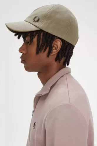 Classic Pique Men’s Caps