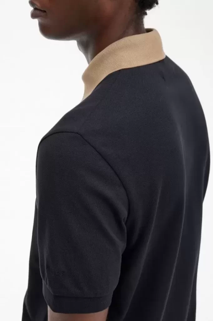 Contrast Collar Men’s Polo Shirt Contrast Collar Men’s Polo Shirt