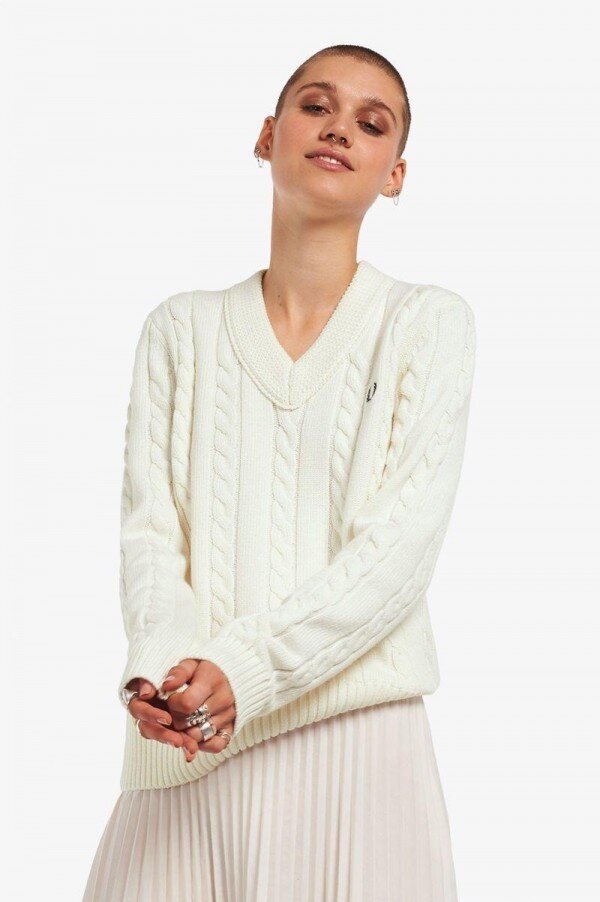 V-Neck Cable Knit Jumper Knitwear V-Neck Cable Knit Jumper Knitwear