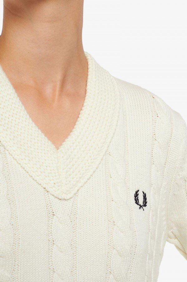 V-Neck Cable Knit Jumper Knitwear V-Neck Cable Knit Jumper Knitwear